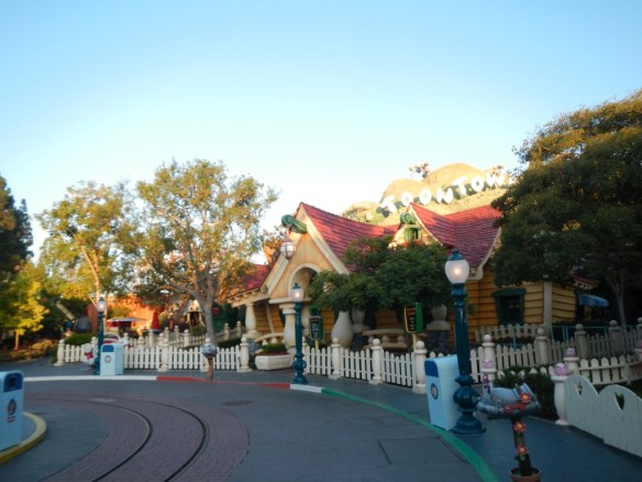 2015 Disneyland Half Marathon 014