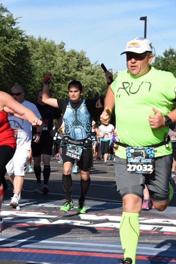 wdwrundisney_wdwmarafinishline5_383150753160